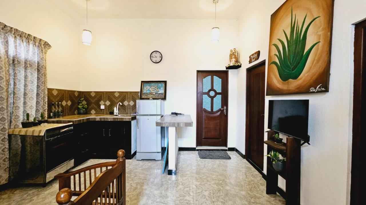 Aloe Vera Villa Negombo Exteriör bild